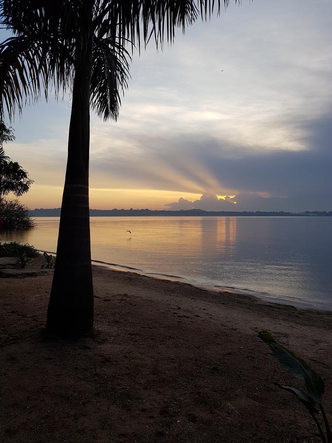 The Palms Beach Hotel And Restaurant Limited Entebbe Buitenkant foto